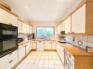 Photo 19- click for photo gallery